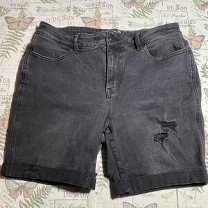 Maurices High Rise Distressed Black Denim Shorts Womens Size L